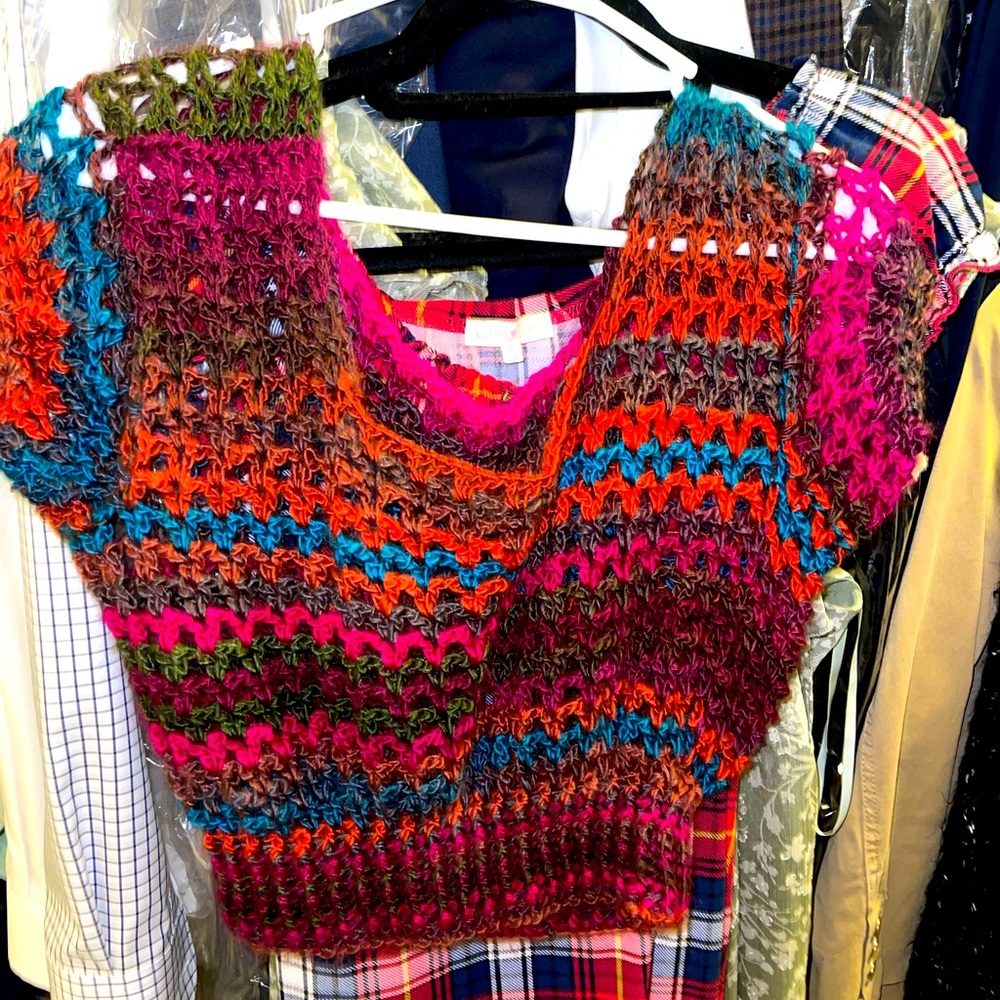 Crochet Crop Top - CA boutique - never worn